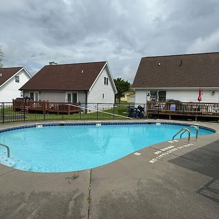 Вілла 1 Mile To Pkwy, Pets, Hot Tub, Creekside, Porch Піджен-Фордж Екстер'єр фото